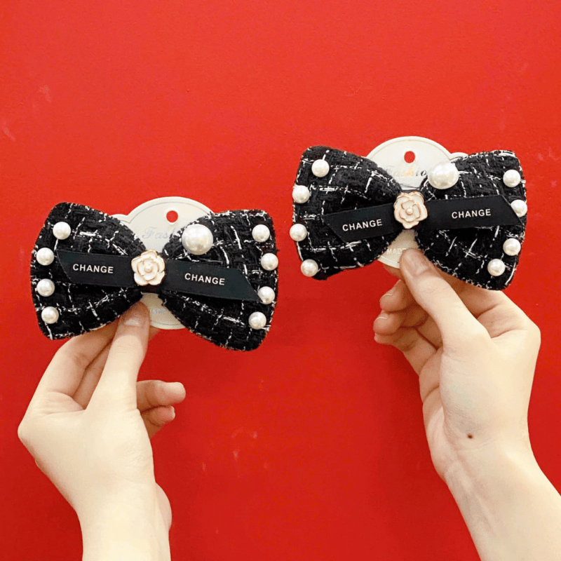 Kẹp nơ ngọc trai phong cách Chanel