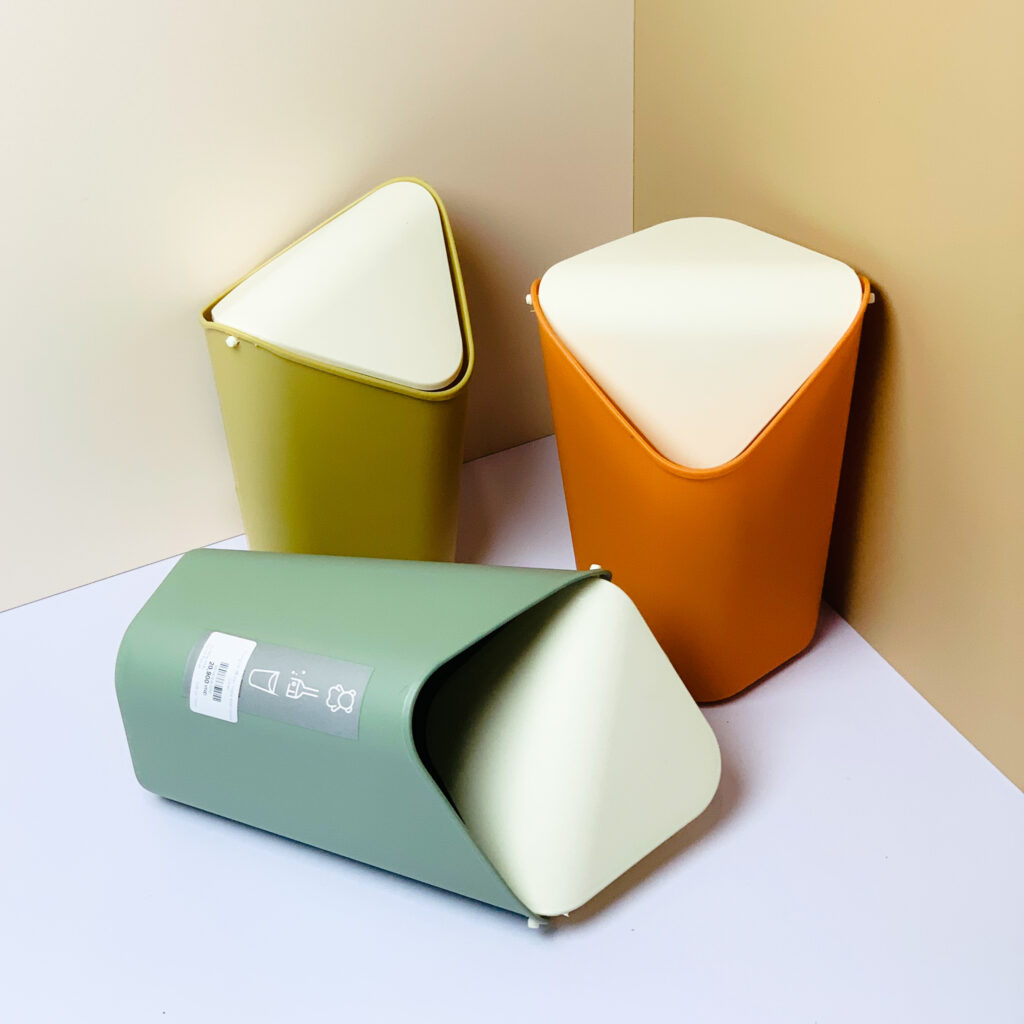 Thùng rác để bàn Yidele 8347 Shake Cover 1