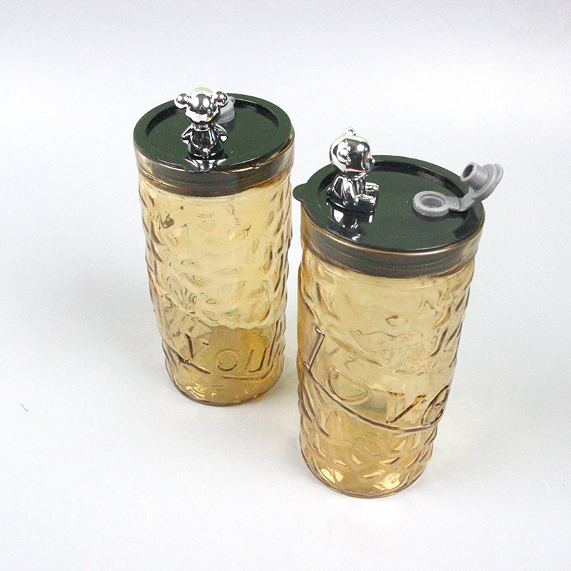 Ly thủy tinh gấu nhỏ (có nắp và ống hút)